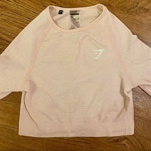 Gym shark pink cropped top